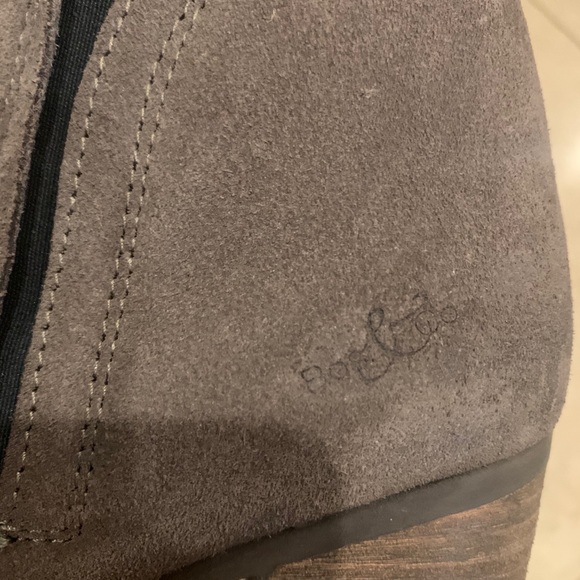 Bos and Co grey suede bootie - Picture 2 of 5